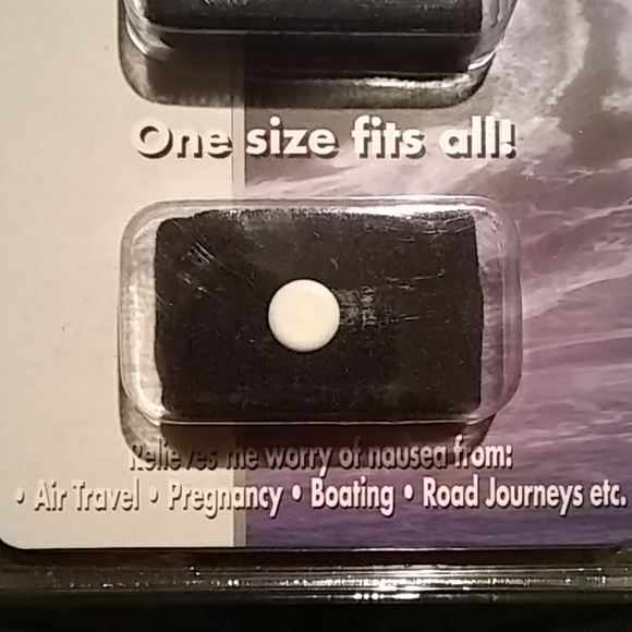 Anti-nausea acupressure wristband - Picture 2 of 5